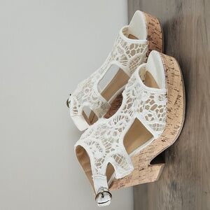 American Eagle Outfitters White Lace Wedge Heels